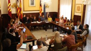 Reunión del Ayuntamiento de Santanyí sobre educación infantil en Llombards