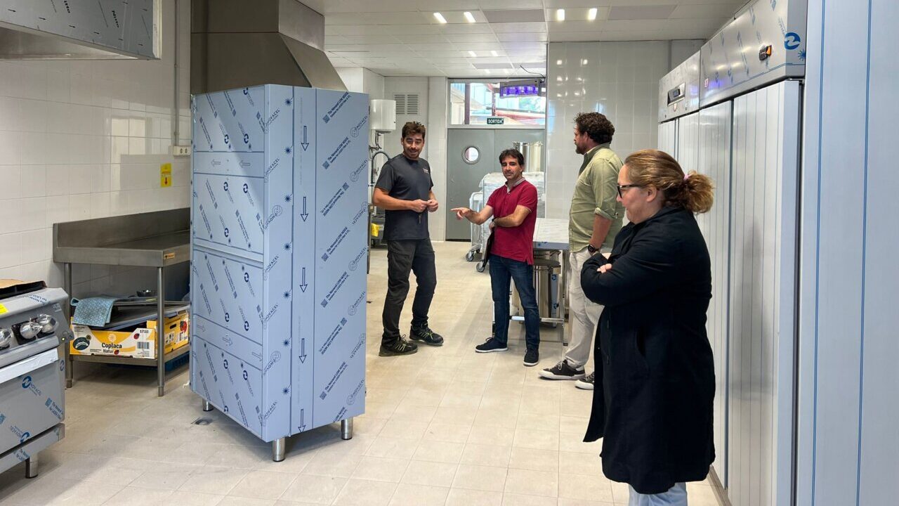 El CEIP S&rsquo;Algar de Portocolom estrena cocina tras a&ntilde;os de reivindicaciones