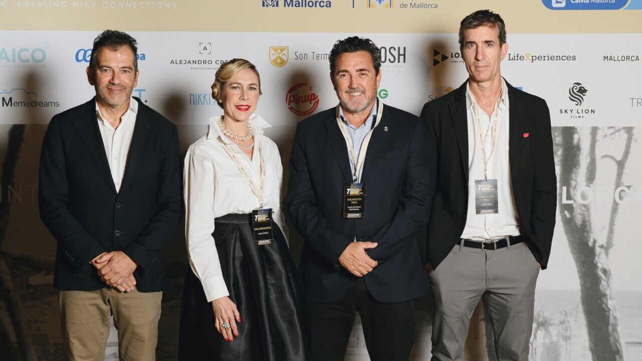 Cóctel de bienvenida en el Hotel Secrets Mallorca Villamil Resort y Spa