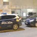 Comisaría de Policía Nacional en Manacor con vehículos patrulleros
