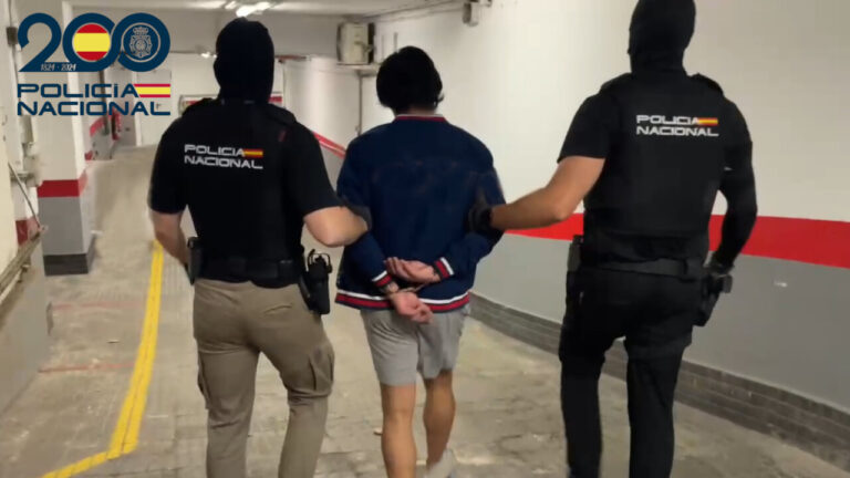 Desmantelada una red de narcos que vendían droga a domicilio desde Foners