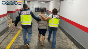 Detenido por chantajear a una mujer para que le envíe fotos sexuales