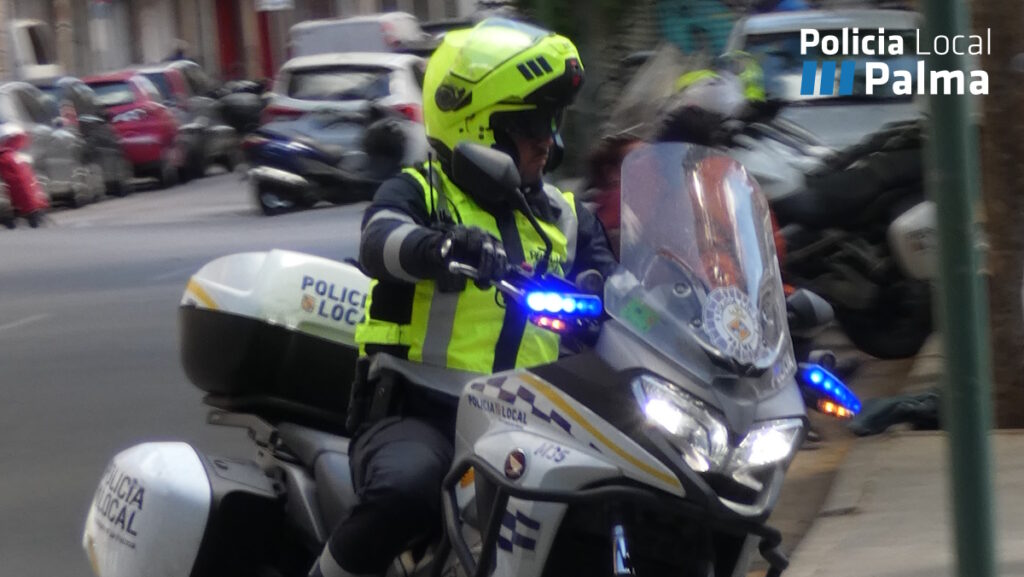 Dos detenidos por robar en el interior de un coche en el centro de Palma