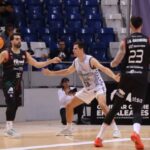 Jugador del Fibwi Mallorca en acción durante un partido de baloncesto