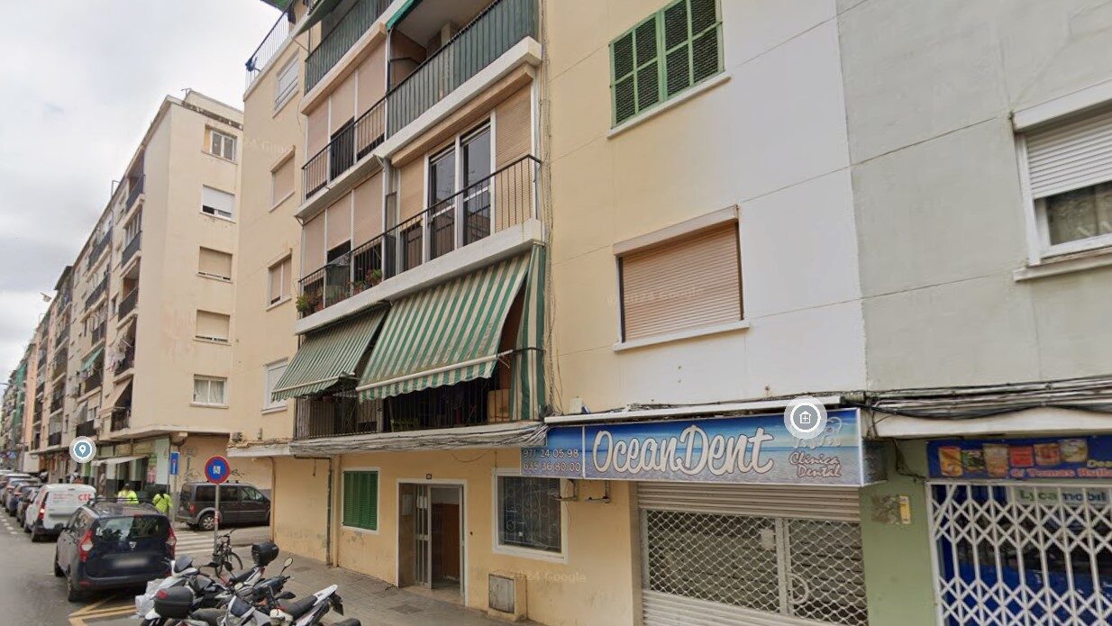 Herido grave tras precipitarse desde un quinto piso en Son Gotleu