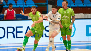 Jugadores de Illes Balears Palma Futsal en acción durante un partido
