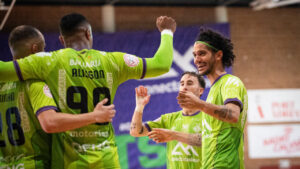 Jugadores del Illes Balears Palma Futsal celebrando un gol en el partido