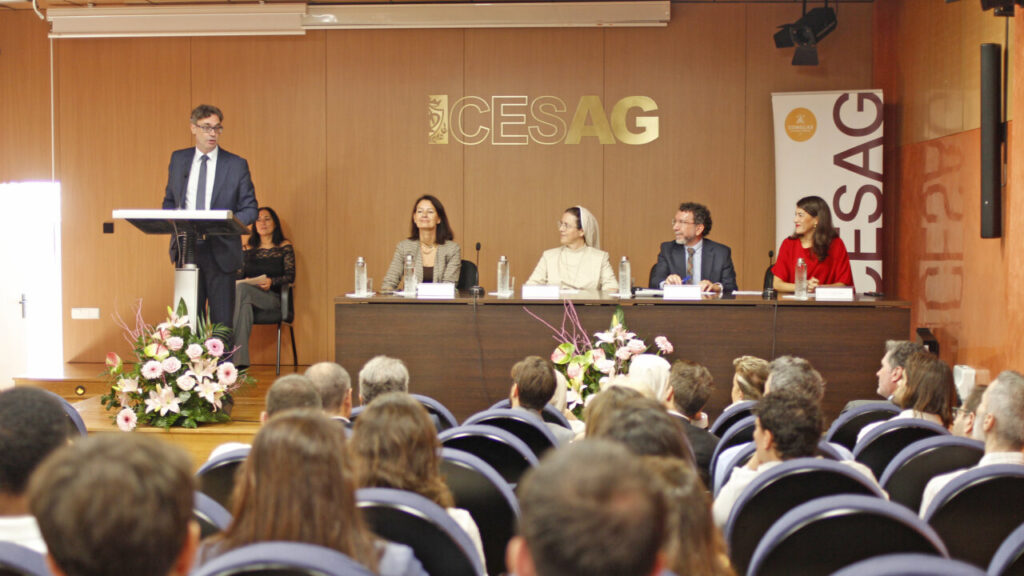 El CESAG inaugura el curso académico con una lección sobre 'el cuidado desde lo humano'