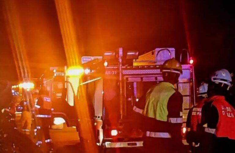 Bomberos de Palma trabajando