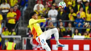 La Colombia de Mojica empata ante la Canadá del exbarralet Larin