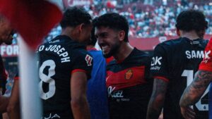 Jugadores del RCD Mallorca celebrando un gol en el partido