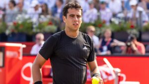 Jaume Munar durante un partido de tenis en Basilea