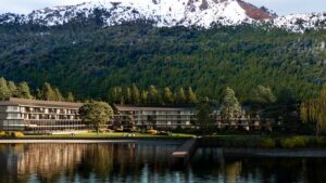 Vista del nuevo hotel The Meliá Collection en la Patagonia Argentina