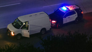 La transmisión en vivo de CBS News en Los Ángeles fue interrumpida durante una persecución policial que terminó en un atropello mortal