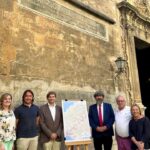 Grupo de personas en la presentación de la nueva ruta del camino de Santiago en Mallorca.