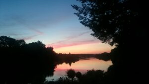 Puesta de sol sobre el taller de Lucie Balaguer en Palma.