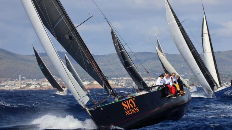 El Settebello conquista las Pitiusas bajo la tormenta