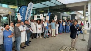 Médicos de Baleares protestando contra el Estatuto Marco en una huelga.
