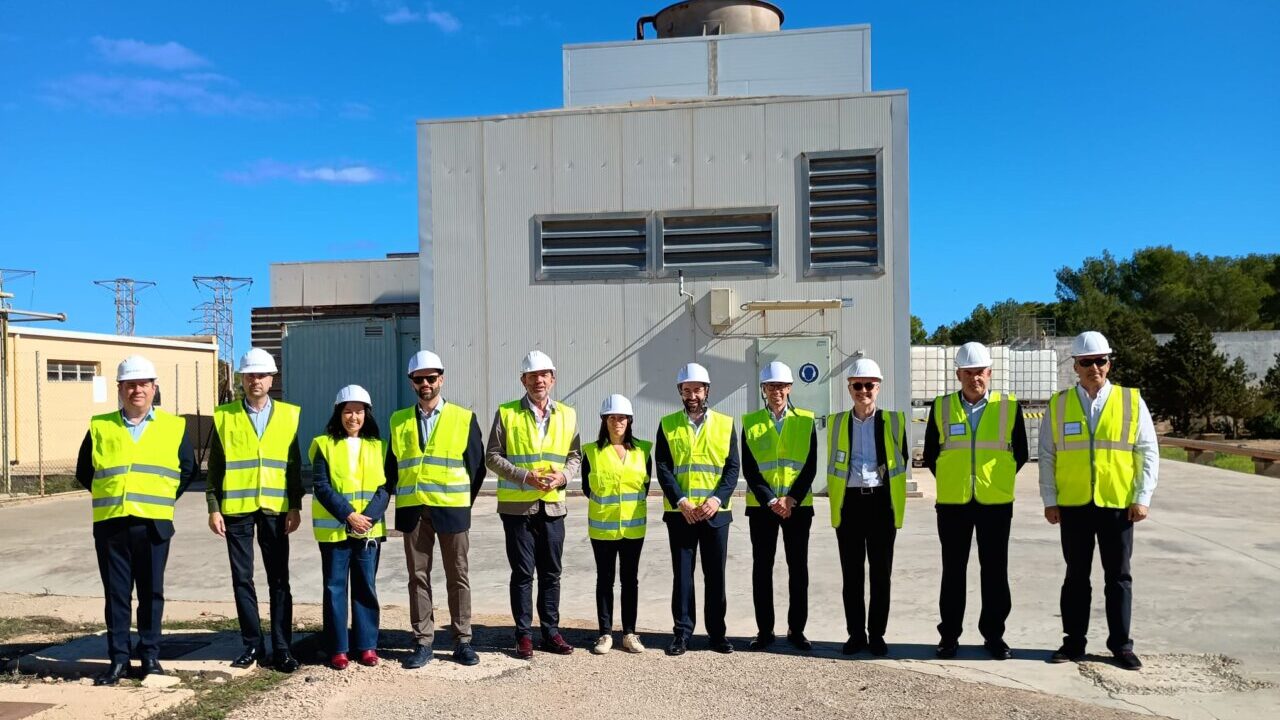 Endesa avanza en su compromiso con la descarbonizaci&oacute;n con el cierre de la turbina de Formentera