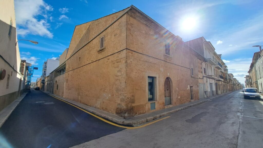 Vista del Centro Internacional de Fotografía Toni Catany en Mallorca.