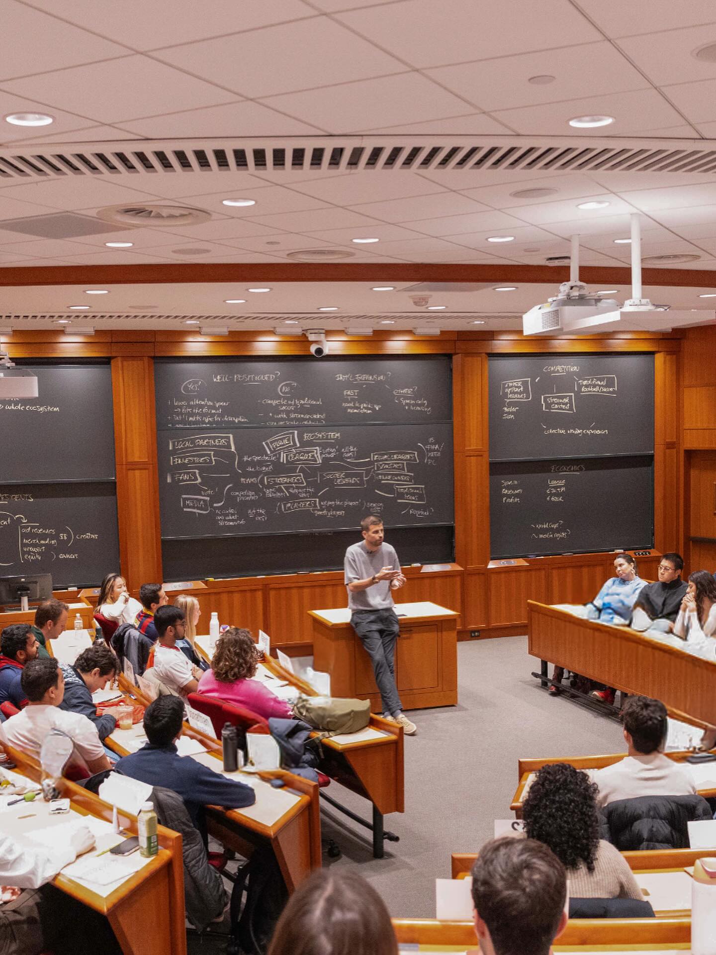 Piqué en Harvard, la Kings League se convierte en caso de estudio