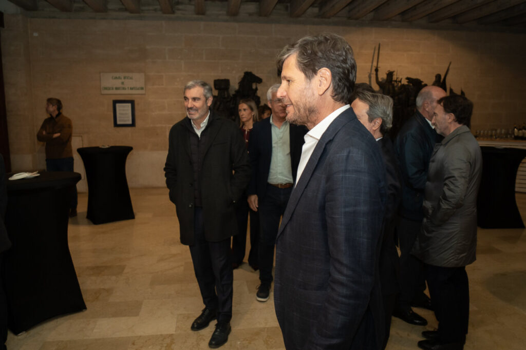 Personas en un evento del Premio Mallorcadiaro en Mallorca