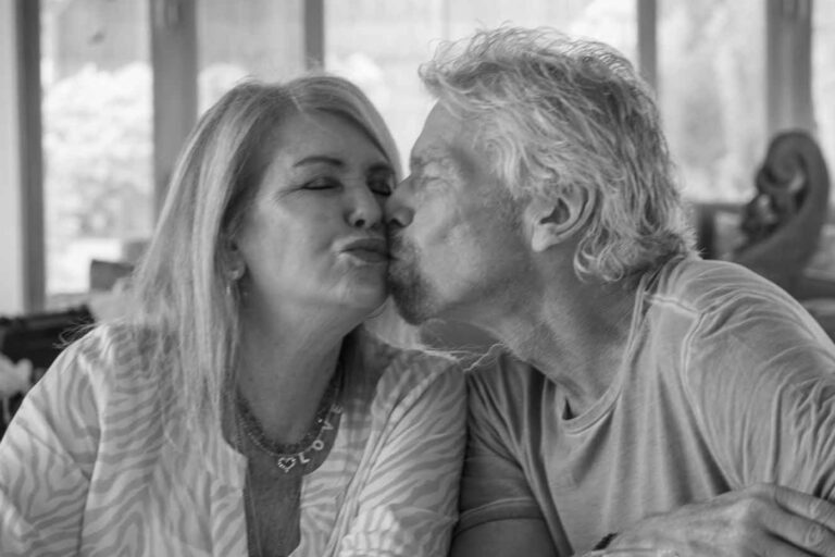 La muerte de Joan Templeman y el duelo público alrededor de Richard Branson