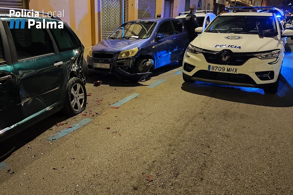 Accidente de tráfico en Palma causado por un conductor borracho que perdió una rueda.