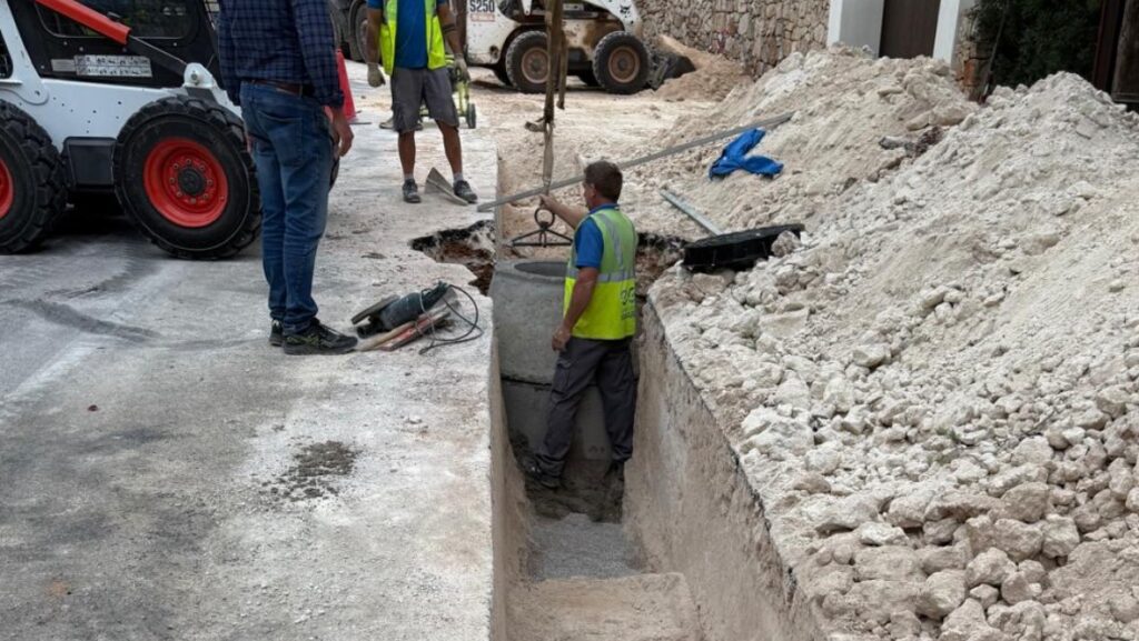 Santanyí amplía la red de alcantarillado a la calle Costa dels Ètics