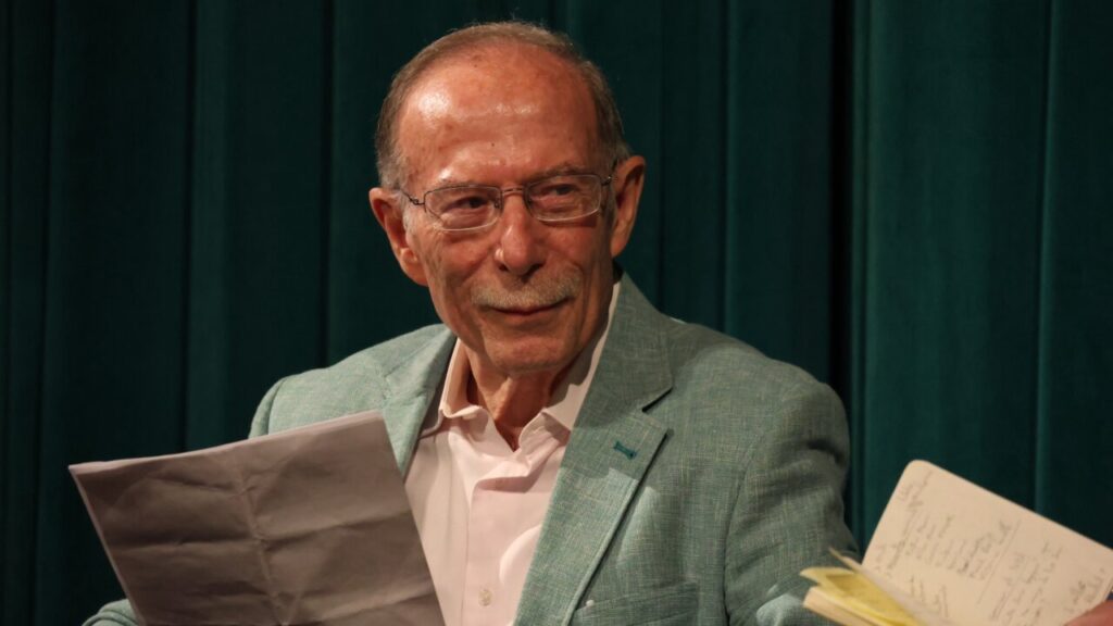 Antoni Vidal Ferrando presenta su nuevo poemario ‘Entre dues fosques’ en Santanyí