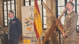 Coronel Carlos De Montemayor hablando en la inauguración de la exposición