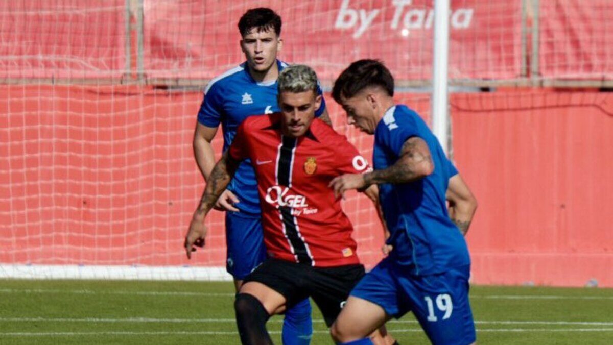 Dani Rodr&iacute;guez en un partido contra el Andratx en la Ciutat Esportiva.