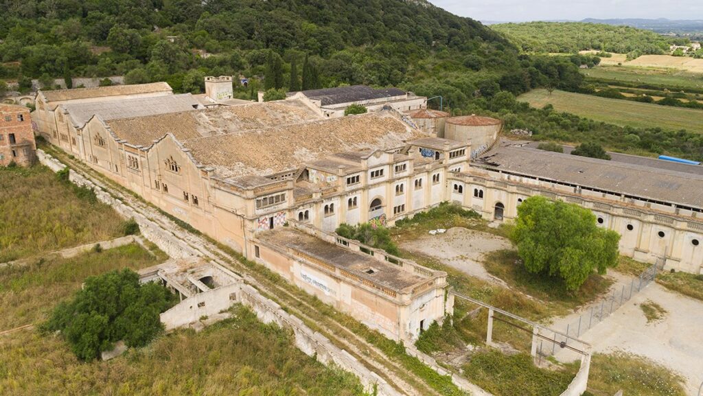 El Consell demolerá dos edificaciones en ruinas de Es Sindicat de Felanitx