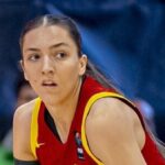 Helena Pueyo en acci&oacute;n durante un partido de baloncesto
