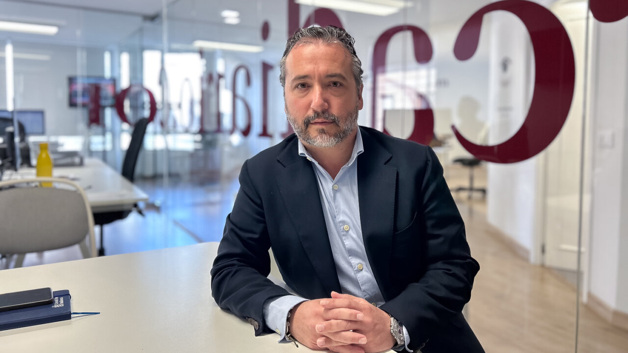 Fernando Rubio en la redacci&oacute;n de mallorcadiario.com. | Autor: Rafa Gil.