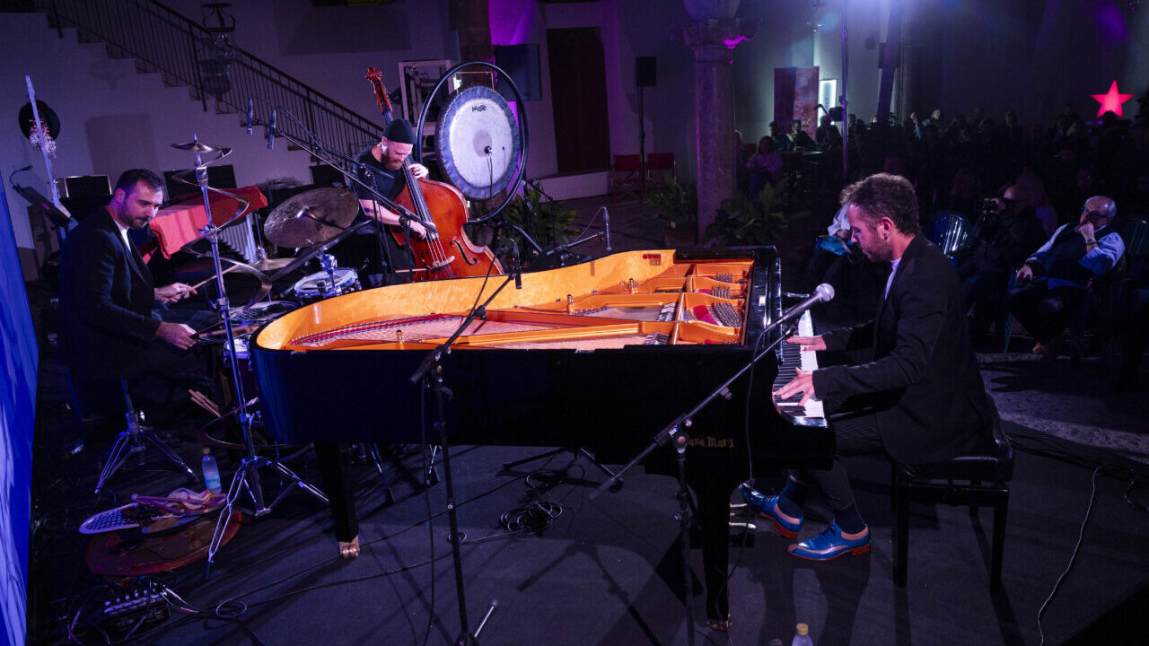Músicos tocando en el festival ME_MMIX en Palma
