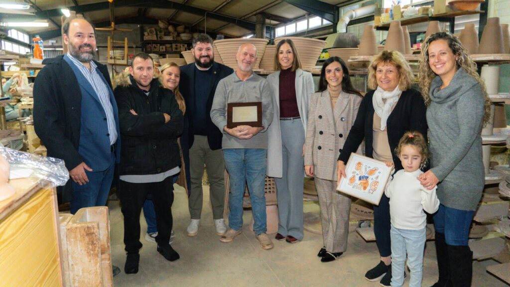 Marratxí y el Consell de Mallorca reconocen la trayectoria del maestro ceramista Pere Coll