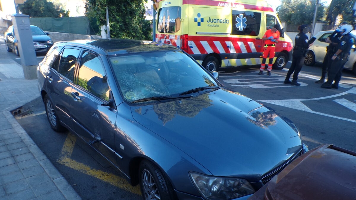 Una mujer resulta herida tras ser atropellada en un paso de peatones