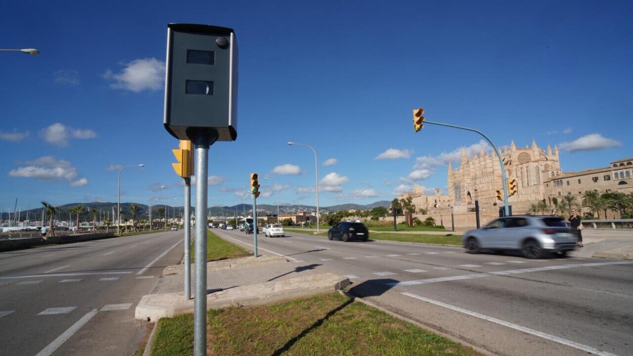 Dos nuevos radares vigilarán la avenida Adolfo Suárez de Palma