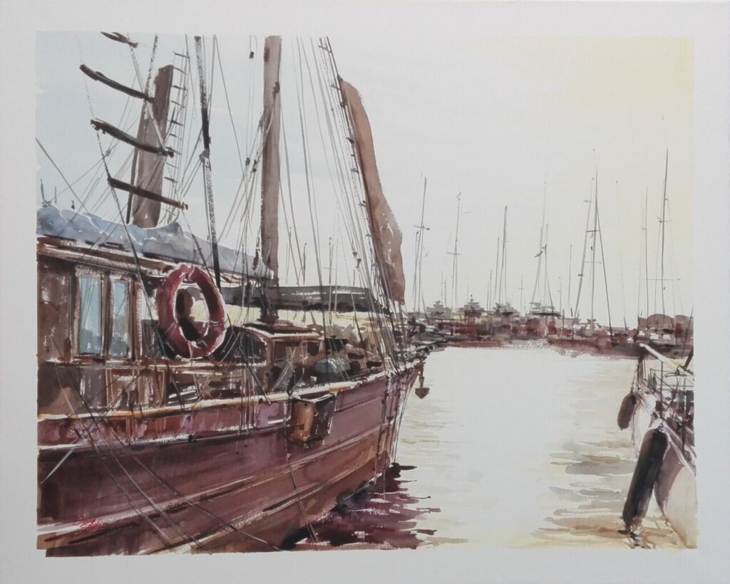 Pintura de barcos en un puerto con reflejos en el agua