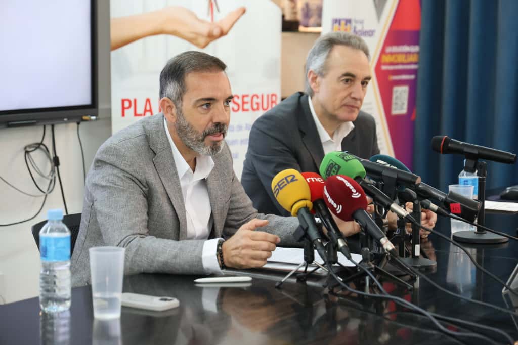 Presentación del informe sobre el mercado inmobiliario en Baleares