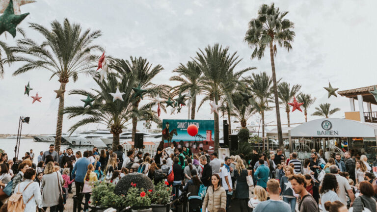 Puerto Portals se ilumina con la magia y solidaridad de Sankt Martin