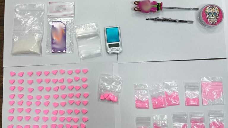 Pillado en el Portitxol con más de 100 pastillas, tusi y ketamina