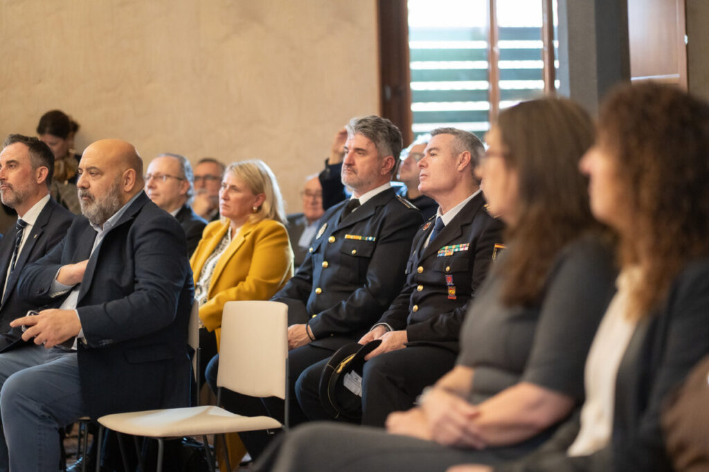 Asistentes en la inauguraci&oacute;n de la nueva sede de SFM en Mallorca