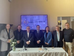 Reuni&oacute;n de las familias Quetglas y Vich para alianza hotelera