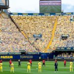 Partido entre Villarreal y Mallorca con espectadores de cartón en las gradas