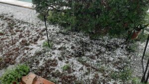 La lluvia y el granizo descargan con fuerza sobre Mallorca