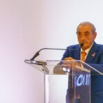 Juan José Hidalgo hablando en una conferencia sobre Air Europa y Globalia.