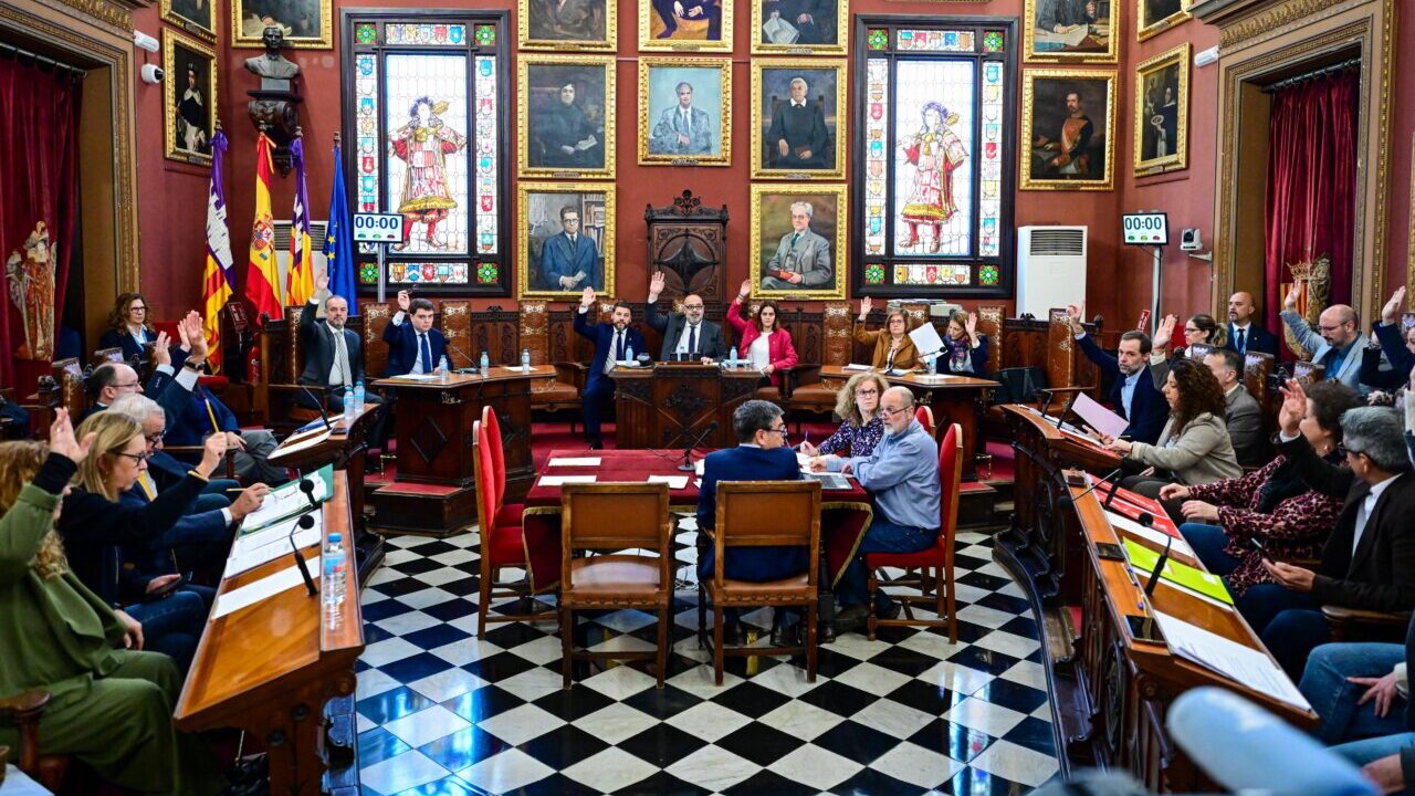 Palma nombra Hijas Ilustres a Pilar Juncosa y Caty Juan del Corral