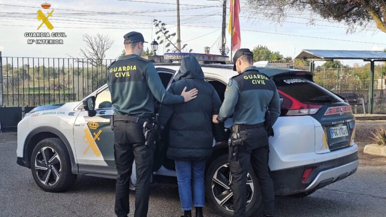 Una mujer roba 2.000 euros de la gasolinera para la que trabaja en Llucmajor